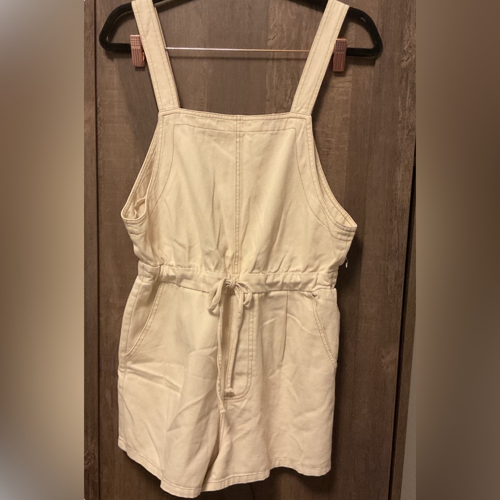 Le Lis Cream Square neck Romper with Drawstring Waist with pockets.